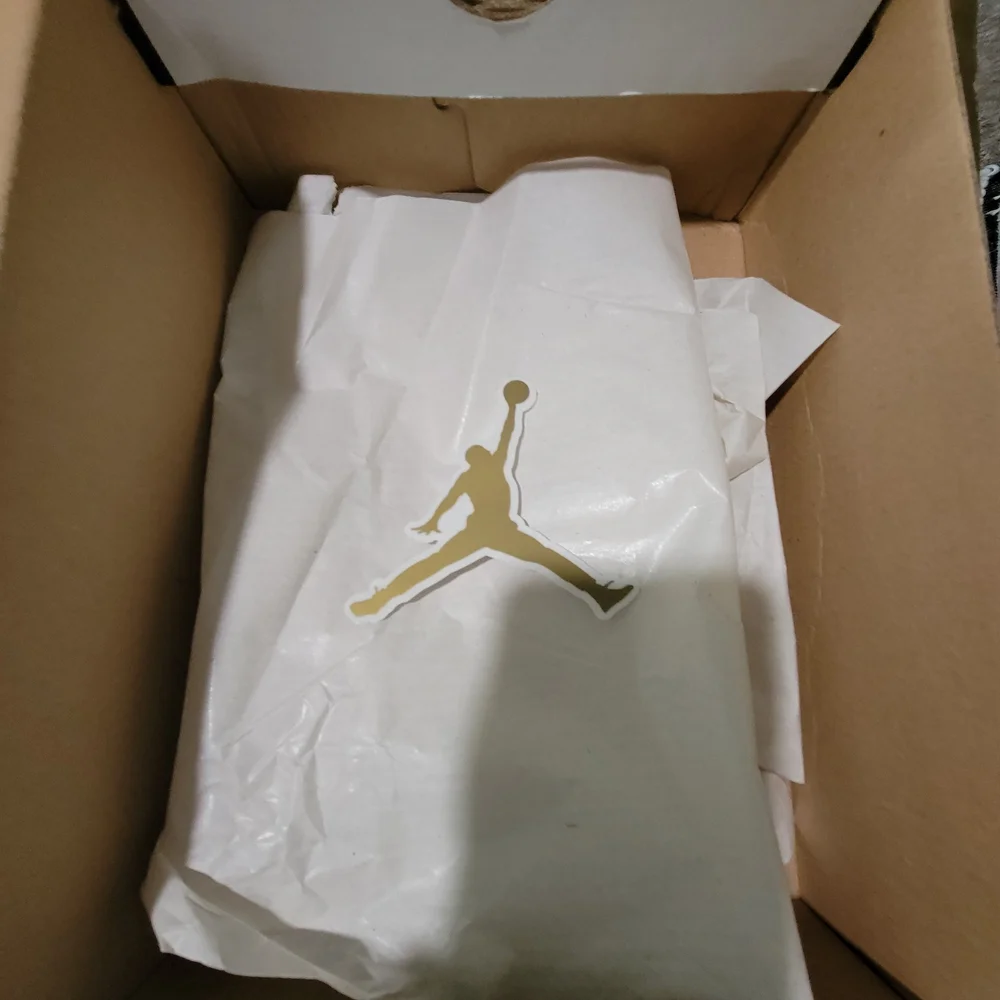 Boys Jordan MVP Size 3Y Worn Once - Picture 10 of 11